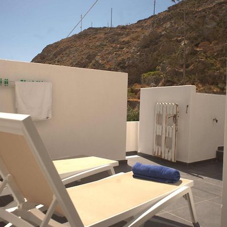 Moschatos Beach House Kamari  Exterior photo