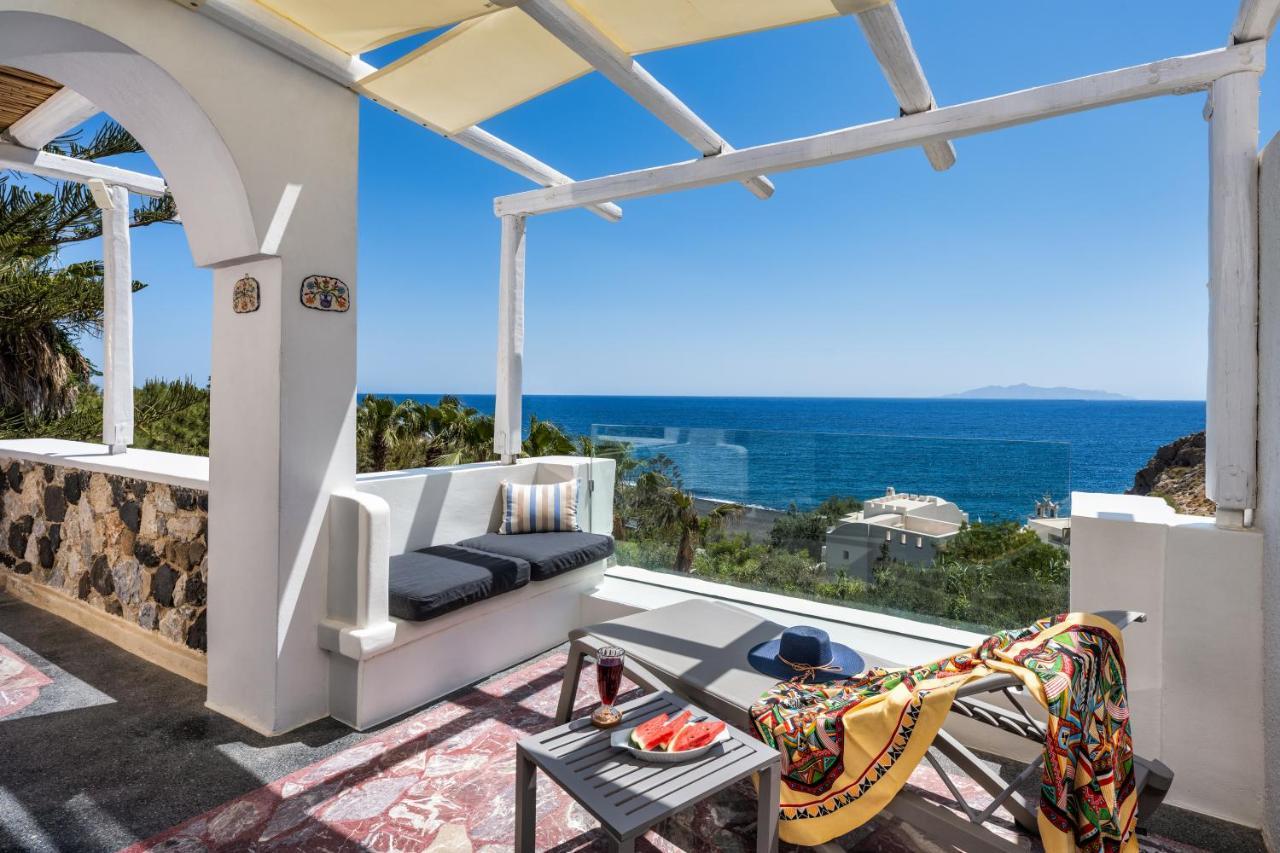 Moschatos Beach House Kamari  Exterior photo