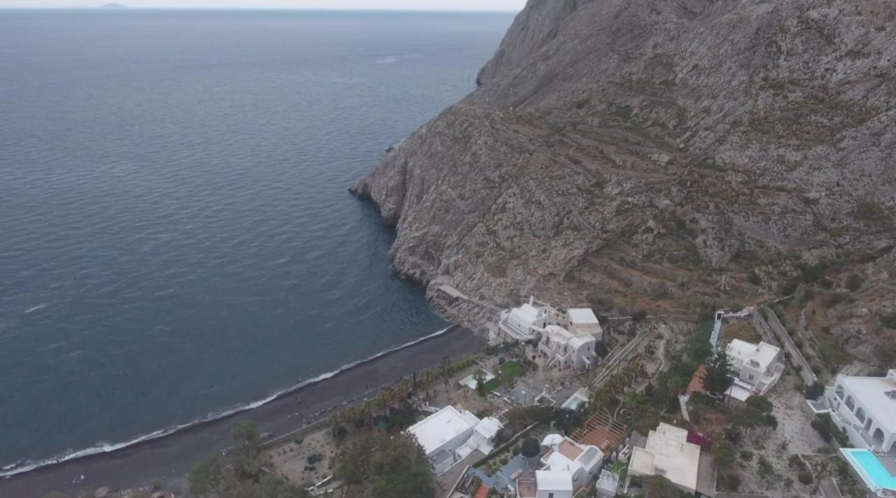 Moschatos Beach House Kamari  Exterior photo