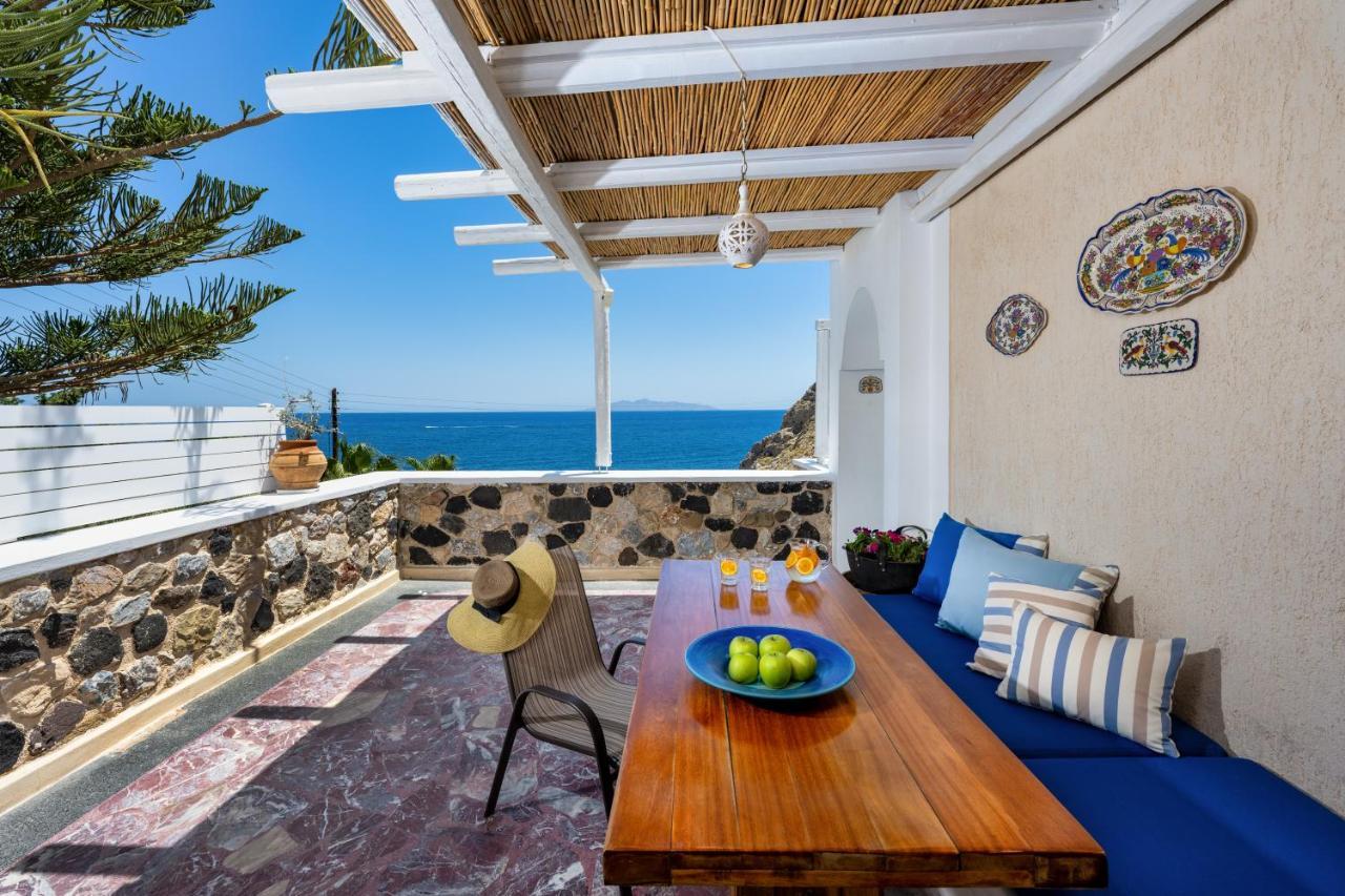 Moschatos Beach House Kamari  Exterior photo