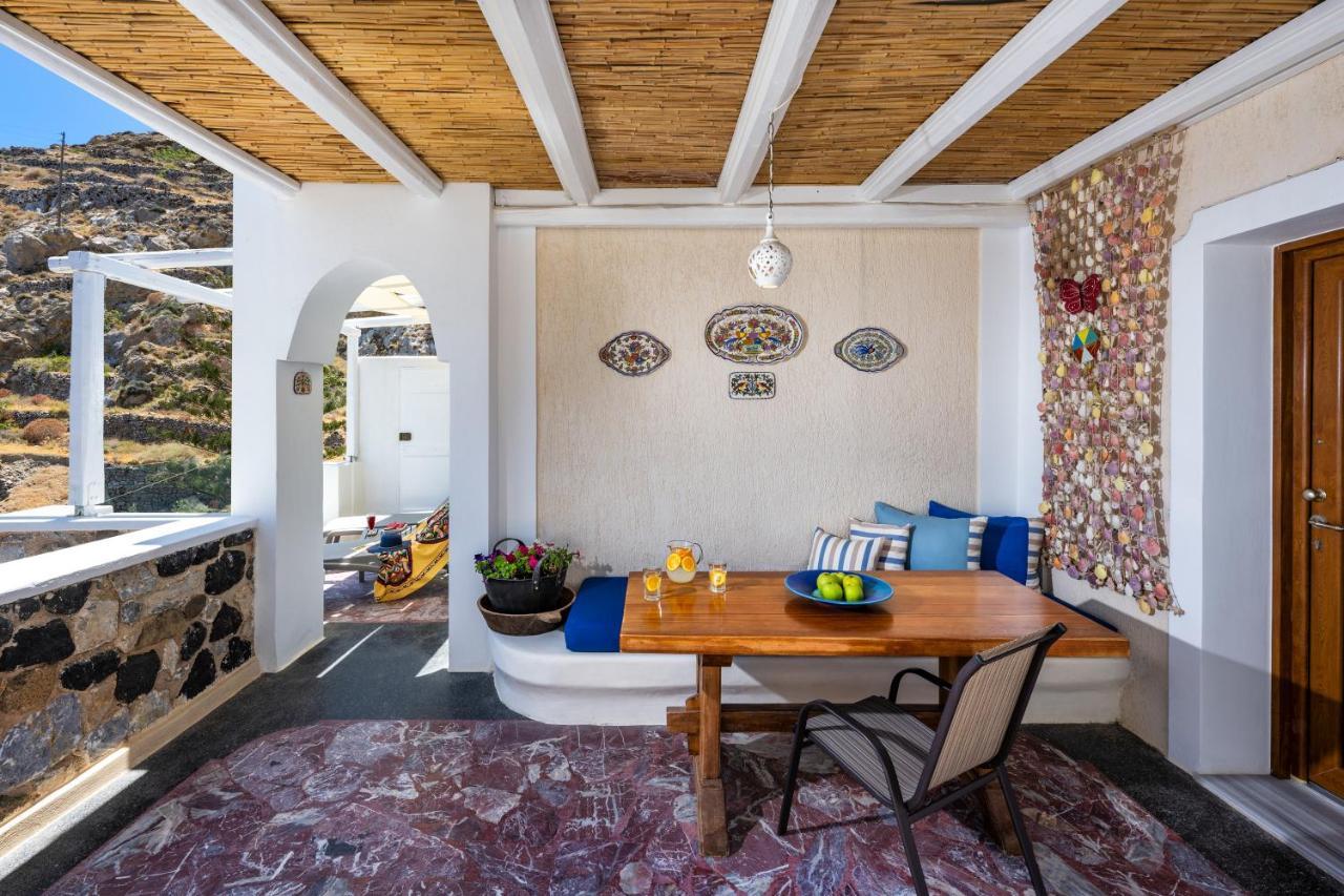 Moschatos Beach House Kamari  Exterior photo