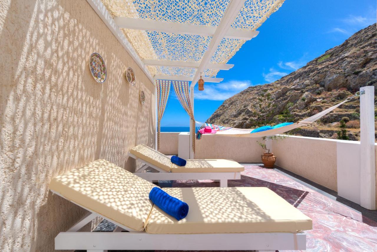 Moschatos Beach House Kamari  Exterior photo