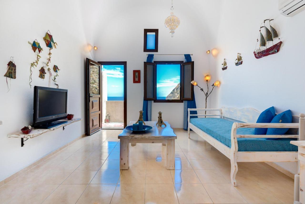 Moschatos Beach House Kamari  Exterior photo